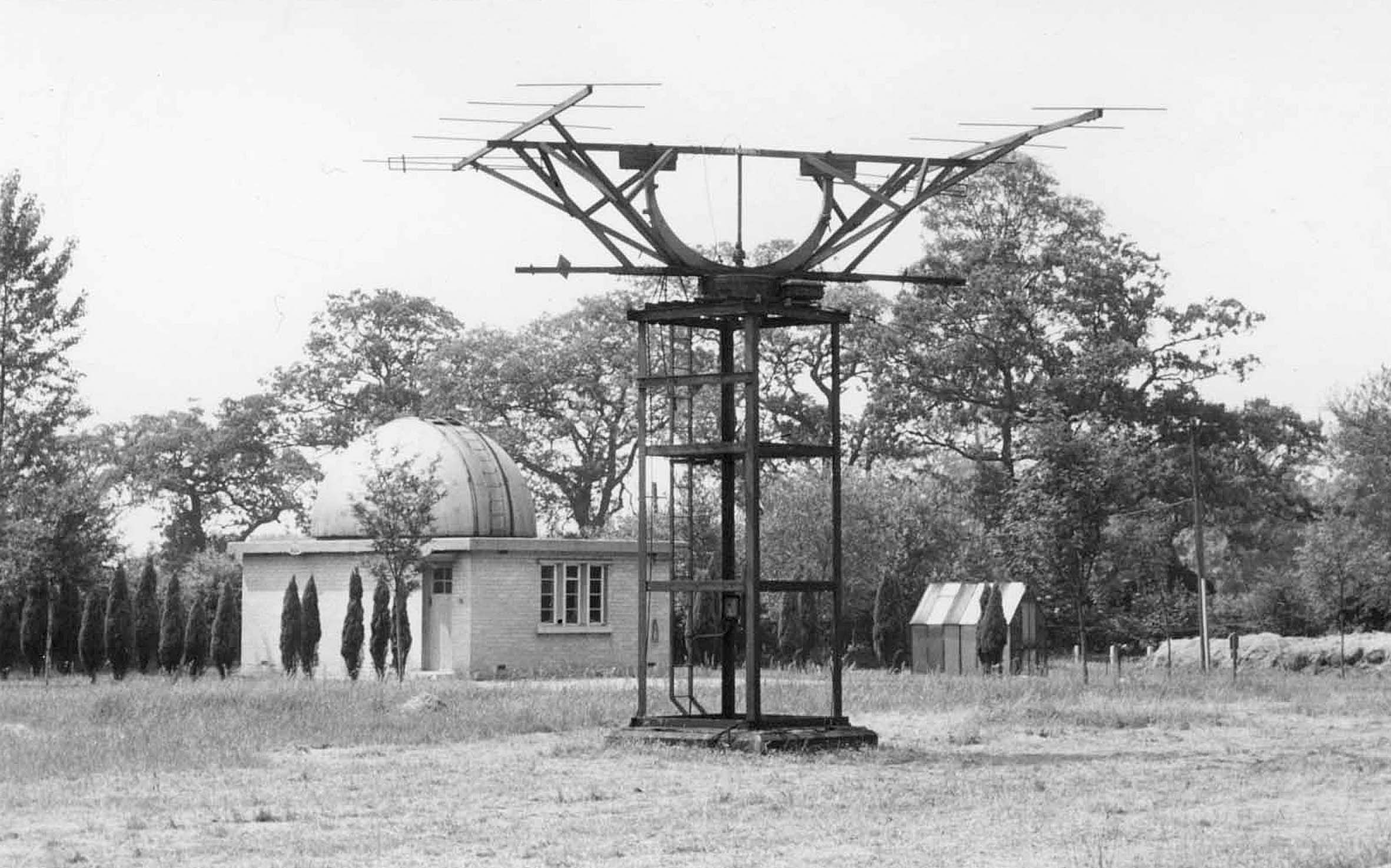 An early photo of Jodrell Bank, taken by Glyn C Evans (1958).